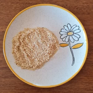 white sesame on the plate